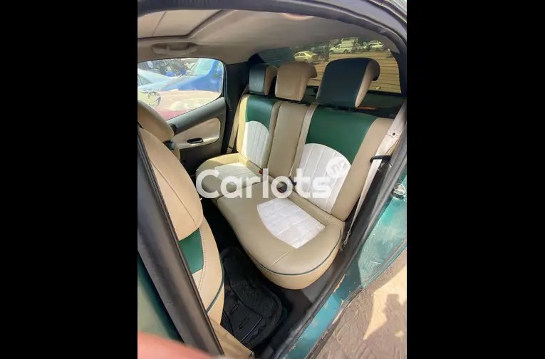 Nigerian Used Distress sales Automatic Peugeot 206 with, pano, untampered engine and gear for sale in Abuja, FCT - photo 3 of 5