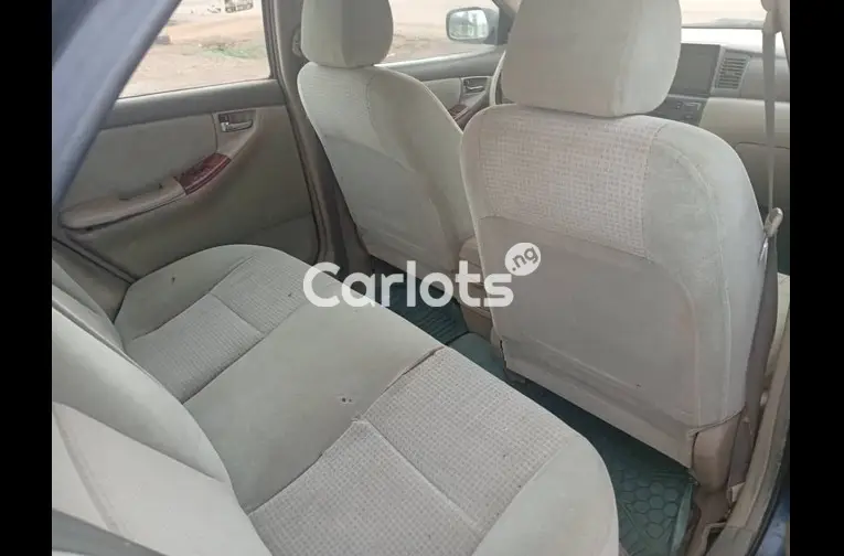 Nigerian Used Distress sales 2006 Toyota Corolla for sale in Abuja, FCT - thumbnail 4