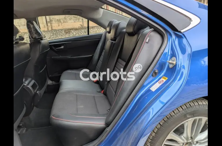 Used Toyota Camry 2017 for sale in Abuja, FCT - photo 4 of 5