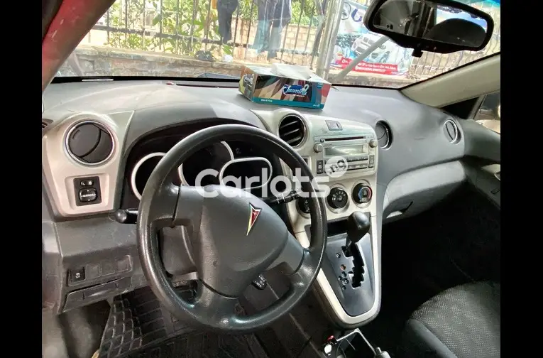 Nigerian Used 2009 PONTIAC VIBE for sale in Kaduna - photo 3 of 5