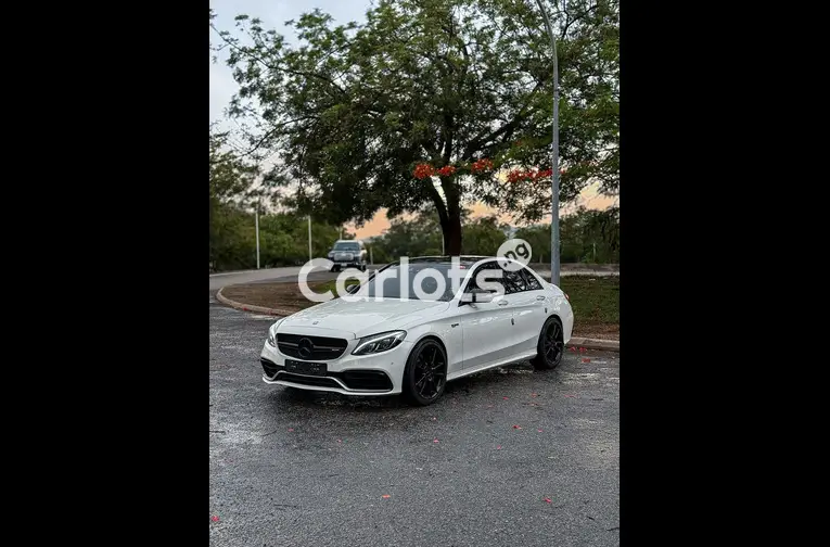 FOREIGN USED 2018 MERCEDES BENZ C43 AMG FULL OPTION for sale in Abuja