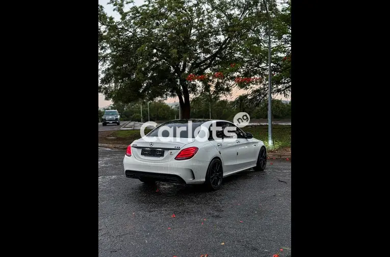 FOREIGN USED 2018 MERCEDES BENZ C43 AMG FULL OPTION for sale in Abuja, FCT - thumbnail 5