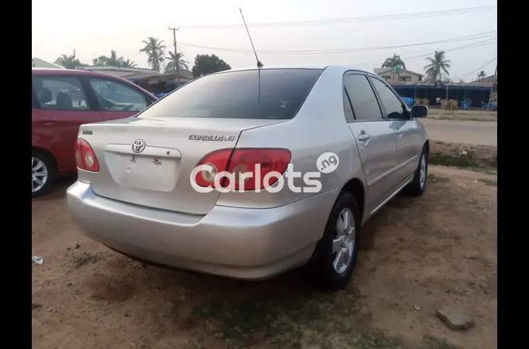 FEW MONTHS USED 2006 TOYOTA COROLLA for sale in Kaduna - thumbnail 4