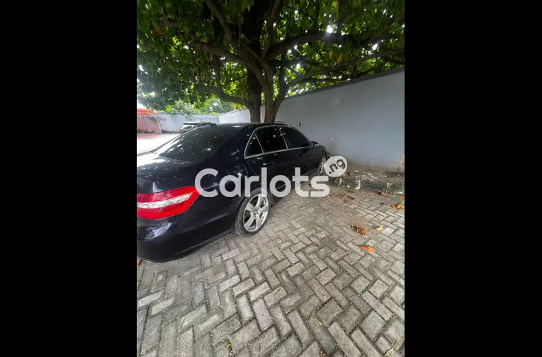 Mercedes-Benz E350 Luxury Edition(2010) - 3/5