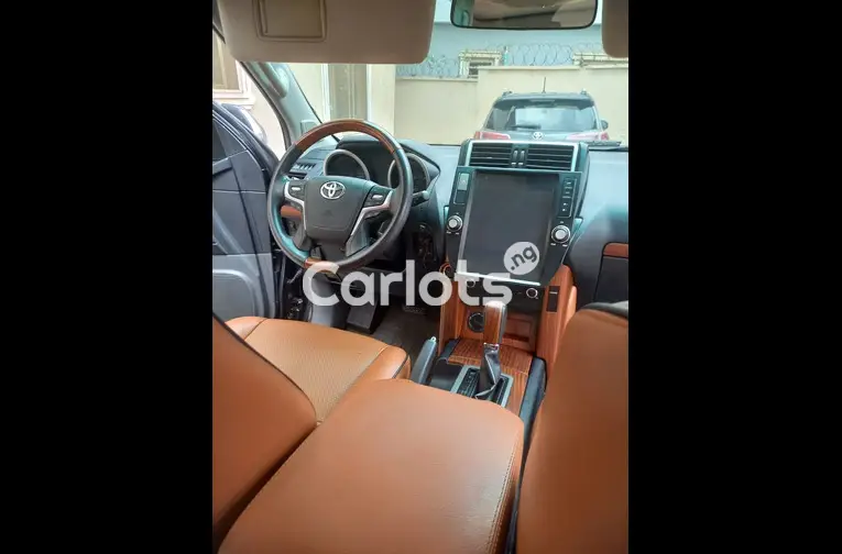 Toyota LandCruiser Prado 2022 Upgraded for sale in Lagos, Lagos - thumbnail 3