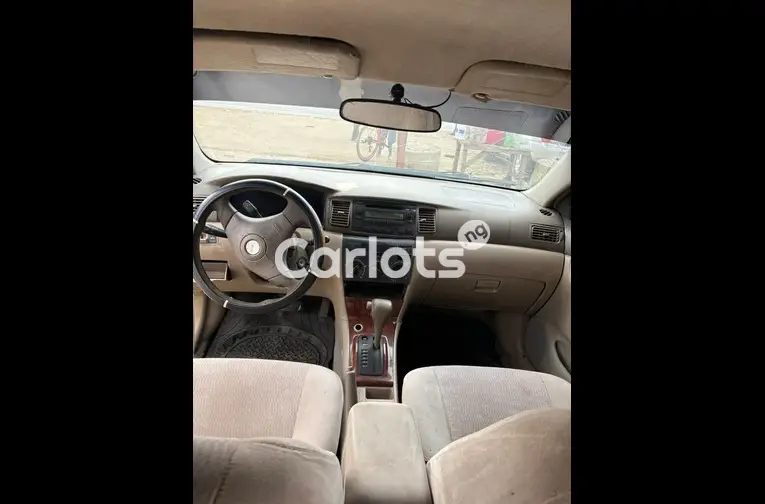 Nigerian Used 2004 TOYOTA COROLLA for sale in Abuja, FCT - photo 2 of 4