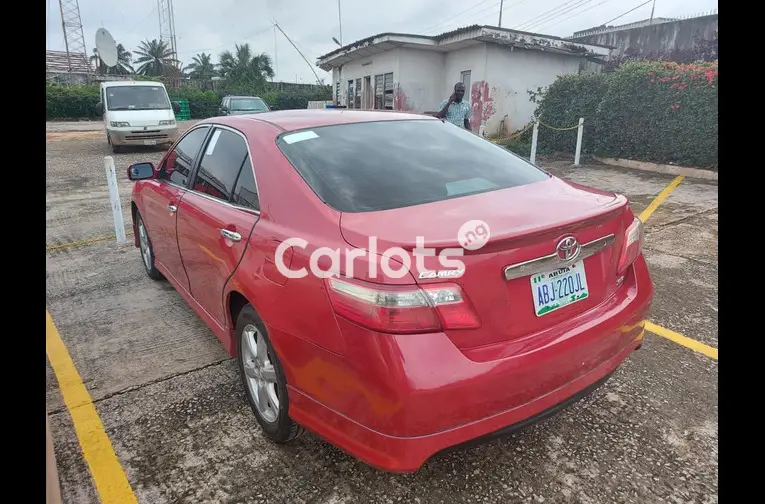 Few months used 2008 Toyota Camry Sport - 5/5