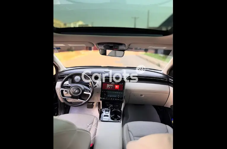 Foreign Used 2022 HYUNDAI TUCSON for sale in Abuja, FCT - photo 2 of 5