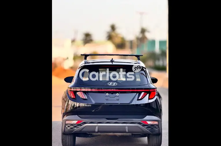 Foreign Used 2022 HYUNDAI TUCSON for sale in Abuja, FCT - photo 5 of 5