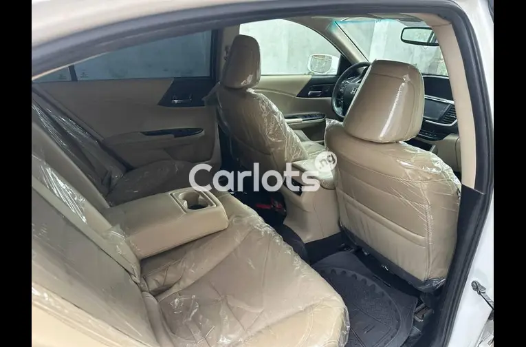 2016 HONDA ACCORD FULL OPTION for sale in Abuja, FCT - photo 4 of 5