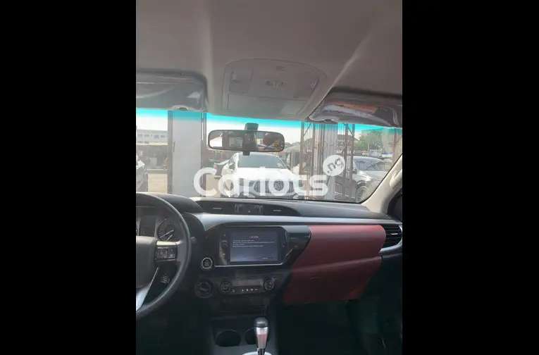 Brand New 2023 Toyota Hilux SR5 Full Option for sale in Amuwo Odofin, Lagos - thumbnail 2