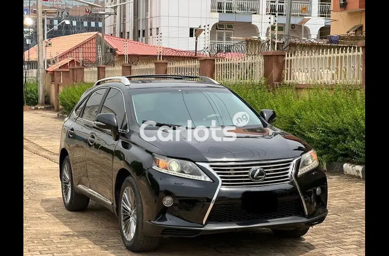Nigerian Used 2014 LEXUS RX350 for sale in Abuja, FCT - thumbnail 2