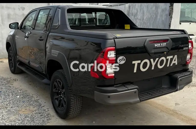 BRAND NEW 2025 TOYOTA HILUX ADVENTURE - 4/5