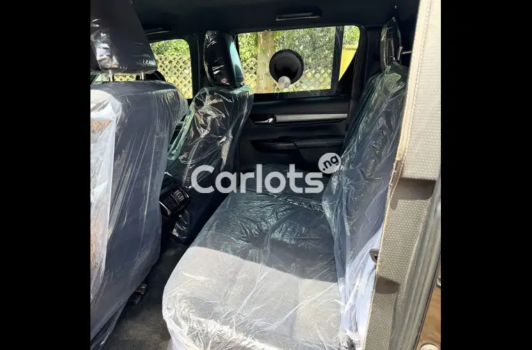 2021 BULLETPROOF TOYOTA HILUX ADVENTURE for sale in Abuja, FCT - thumbnail 3