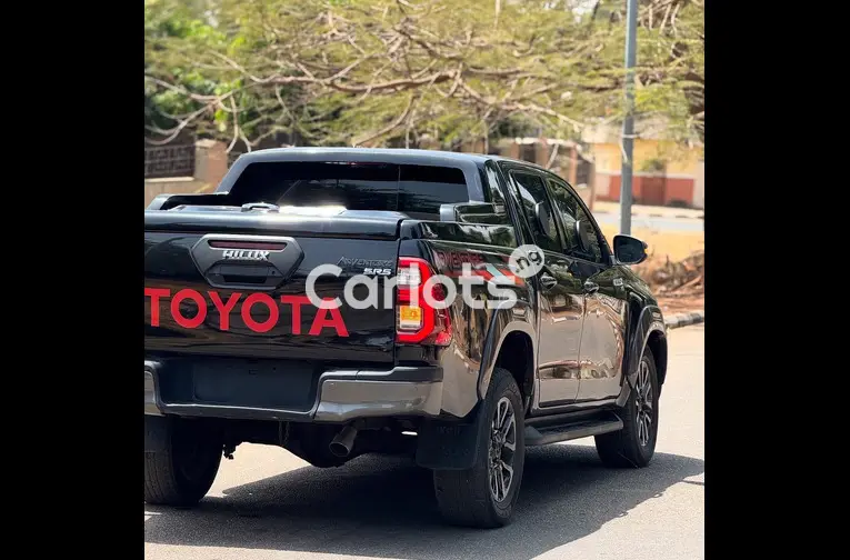 2021 BULLETPROOF TOYOTA HILUX ADVENTURE - 4/5