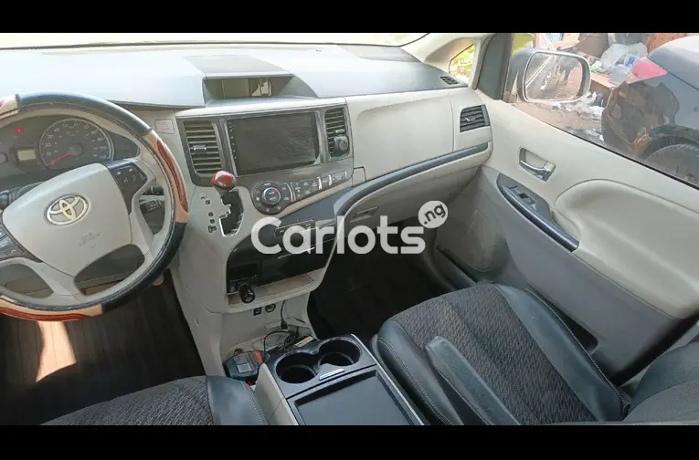2014 TOYOTA HIGHLANDER XLE - 5/5