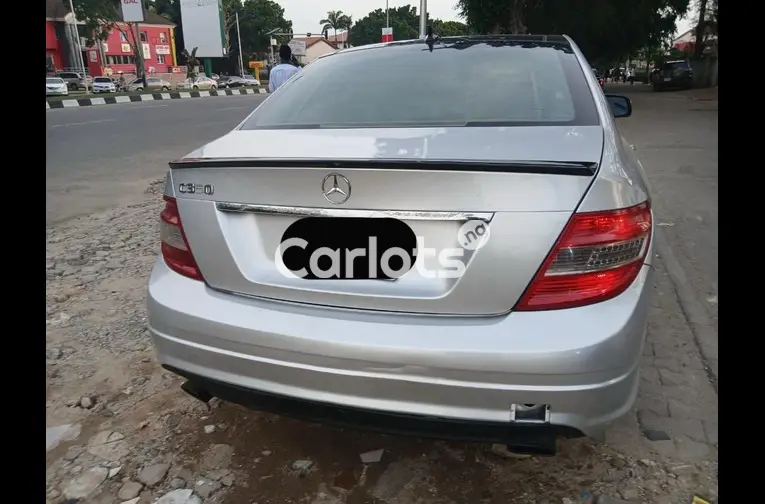 Nigerian Used 2008 MERCEDES BENZ C350 for sale in Abuja, FCT - photo 5 of 5