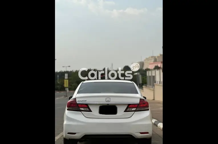 Nigerian Used 2014 HONDA CIVIC for sale in Abuja, FCT - thumbnail 5