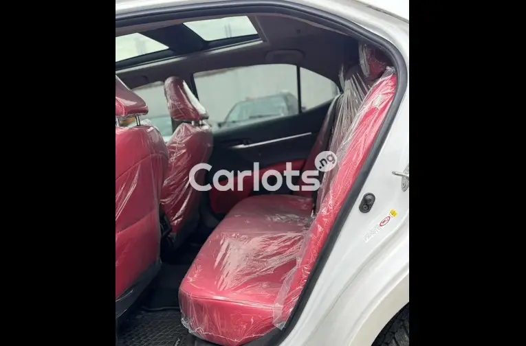FOREIGN USED 2019 TOYOTA CAMRY XSE FULL OPTION for sale in Abuja, FCT - photo 3 of 5