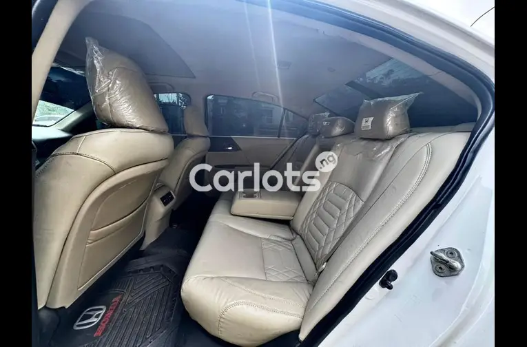 2016 UPGRADED HONDA ACCORD FULL OPTION for sale in Abuja, FCT - thumbnail 3