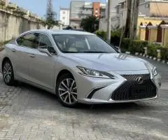 2019 LEXUS ES350 SEDAN Premium. - 1