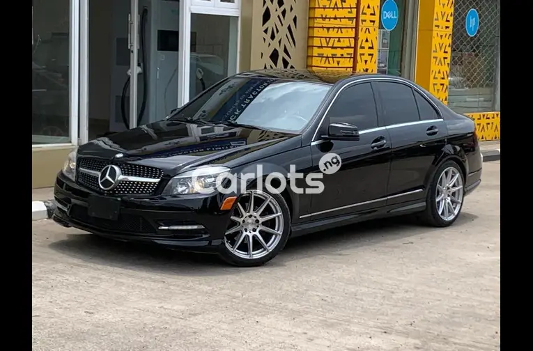 FOREIGN USED 2011 MERCEDES BENZ C300