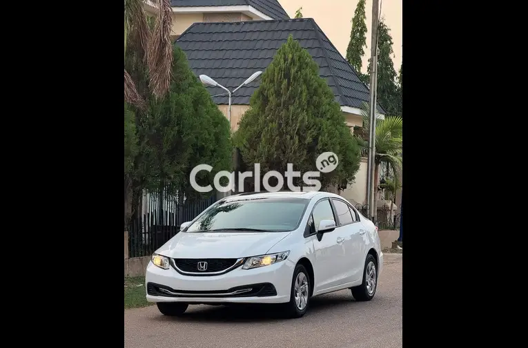 FOREIGN USED 2015 HONDA CIVIC FULL OPTION for sale in Kaduna, Kaduna - photo 1 of 5