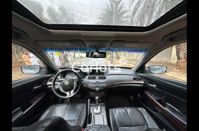 2012 HONDA CROSSTOUR for sale in Kaduna, Kaduna - thumbnail 2