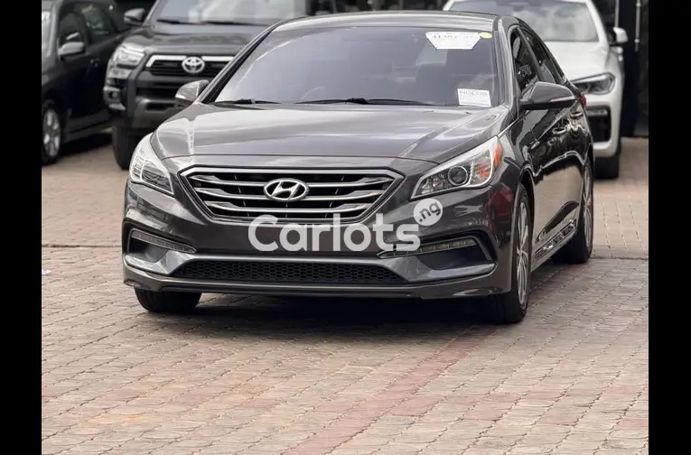 FOREIGN USED 2016 HYUNDAI SONATA SPORT for sale in Abuja, FCT - photo 2 of 5