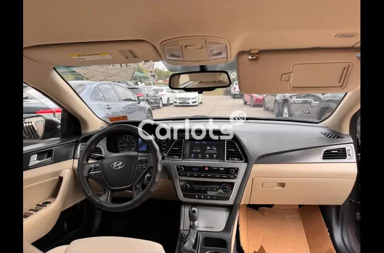 FOREIGN USED 2016 HYUNDAI SONATA SPORT for sale in Abuja, FCT - photo 3 of 5