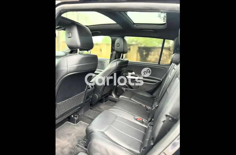 Foreign Used 2021 MERCEDES BENZ GLB250 for sale in Abuja, FCT - thumbnail 4