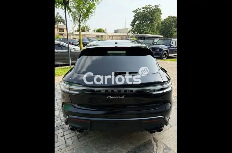 Foreign Used 2024 PORSCHE MACAN S for sale in Abuja, FCT - photo 5 of 5