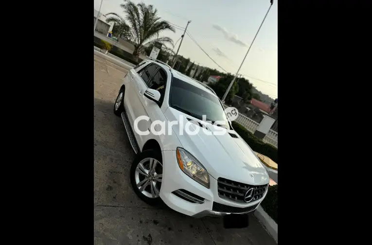 Foreign Used 2012 MERCEDES BENZ ML350 for sale in Abuja, FCT - photo 1 of 5