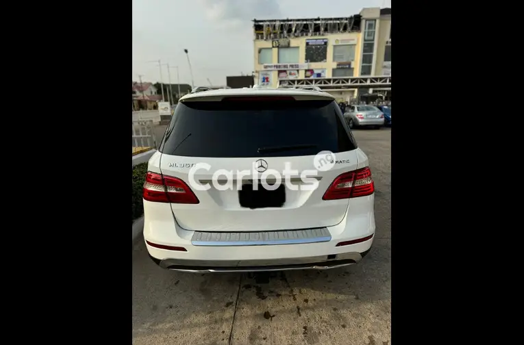 Foreign Used 2012 MERCEDES BENZ ML350 for sale in Abuja, FCT - photo 5 of 5