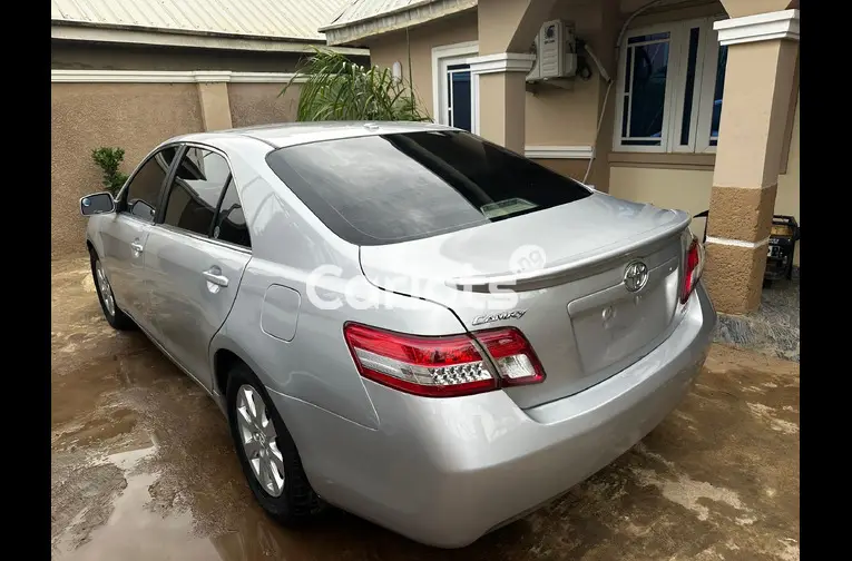 TOKS STANDARD 2010 TOYOTA CAMRY XLE - 5/5