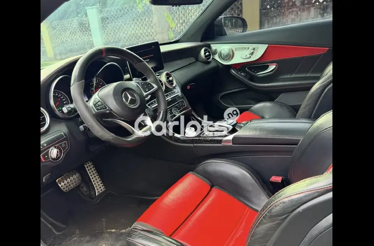 Foreign Used 2017 MERCEDES BENZ C63s AMG COUPE for sale in Abuja, FCT - photo 3 of 5