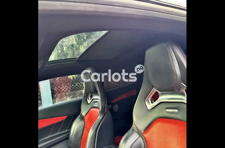 Foreign Used 2017 MERCEDES BENZ C63s AMG COUPE for sale in Abuja, FCT - thumbnail 4