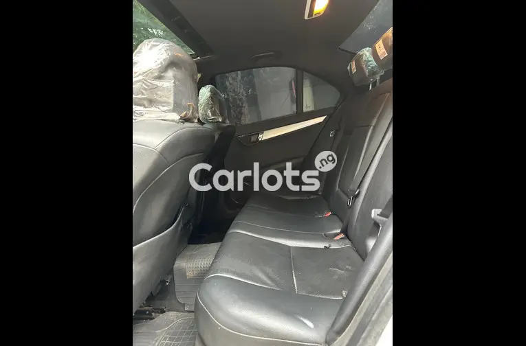 TOKS STANDARD 2008 MERCEDES BENZ C300 - 4/5