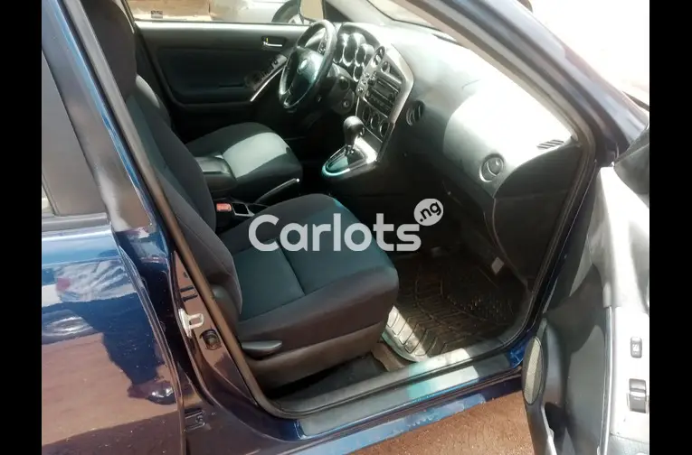 2005 Toyota Matrix - 4/5