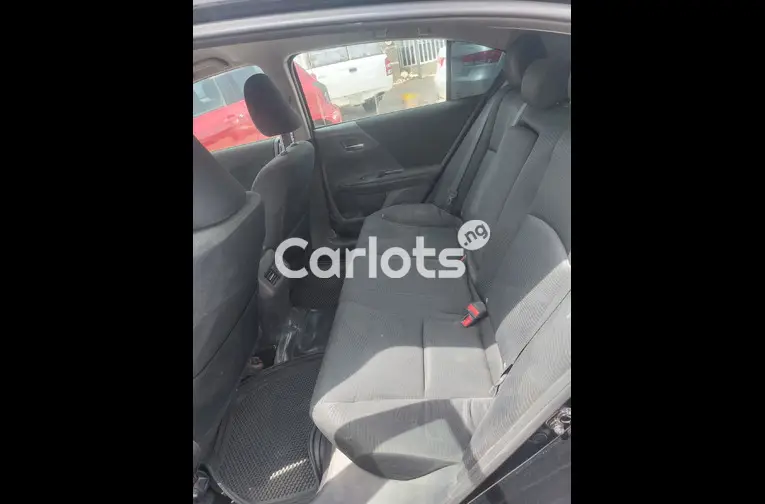 Distress sales 2014 Honda Accord with untampered engine and gear for sale in Abuja, FCT - photo 2 of 5