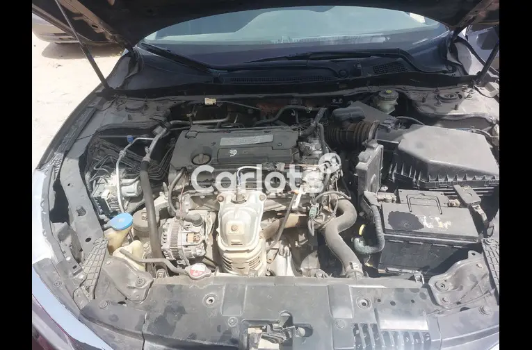 Distress sales 2014 Honda Accord with untampered engine and gear for sale in Abuja, FCT - photo 3 of 5