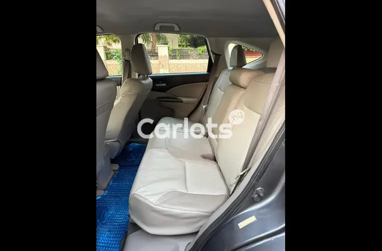 Nigerian Used 2013 HONDA CRV AWD for sale in Abuja, FCT - thumbnail 3