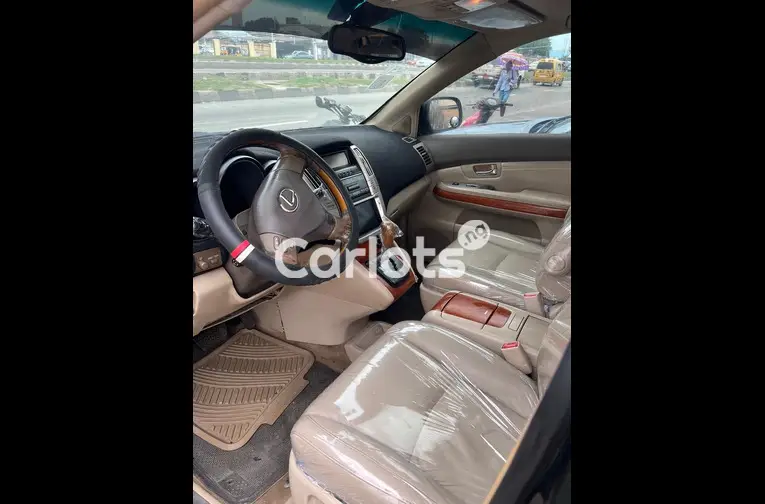 Toks Standard 2005 Lexus RX330 for sale in Surulere, Lagos - thumbnail 2