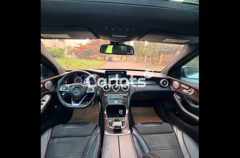 FOREIGN USED 2017 MERCEDES BENZ C43 AMG FULL OPTION for sale in Abuja, FCT - photo 3 of 5