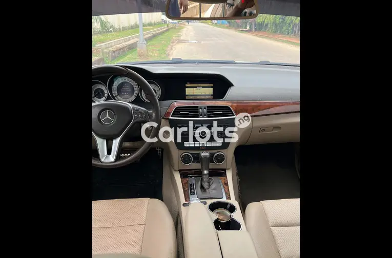 2012 MERCEDES BENZ C300 for sale in Kaduna, Kaduna - thumbnail 3