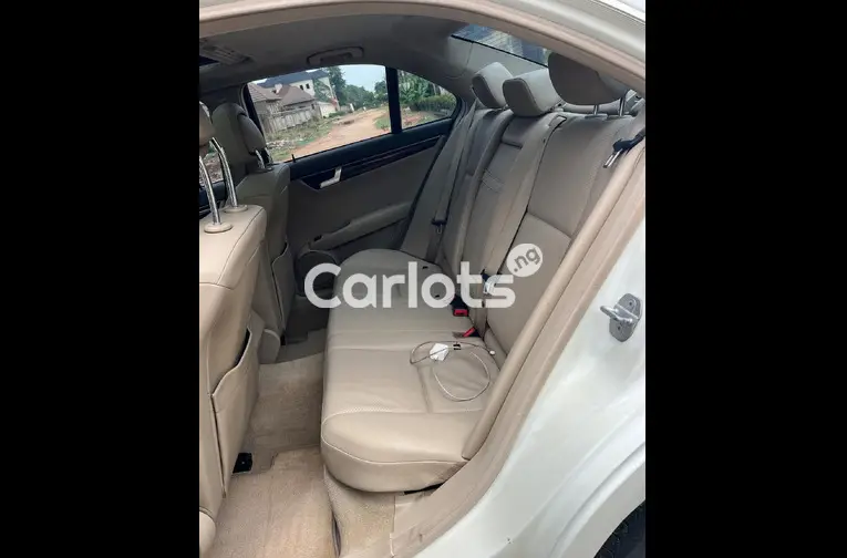 2012 MERCEDES BENZ C300 for sale in Kaduna, Kaduna - thumbnail 4