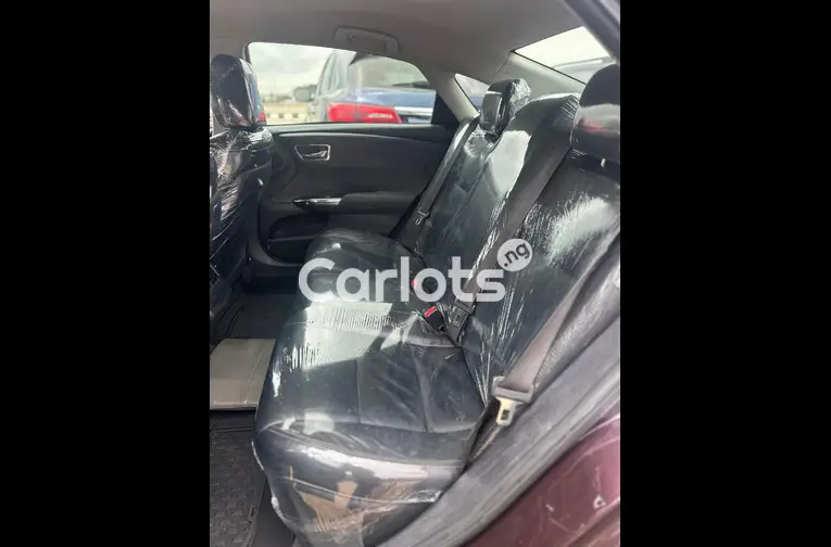Distress Foreign used 2014 Toyota Avalon XLE for sale in Abuja, FCT - photo 3 of 5