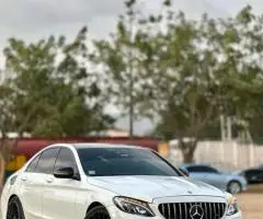 Super clean 2016 Mercedes Benz C300