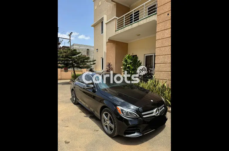 2016 MERCEDES BENZ C300 AMG TRIM FULL OPTION