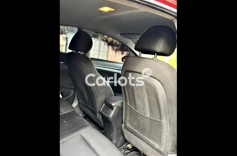 Nigerian Used 2018 HYUNDAI ELANTRA for sale in Kaduna - thumbnail 3